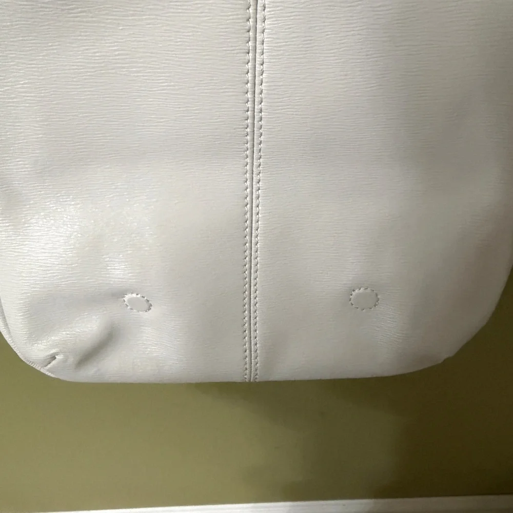 Tignanello White Adjustable Crossbody Bag Leather Purse Satchel Magnetic Closure